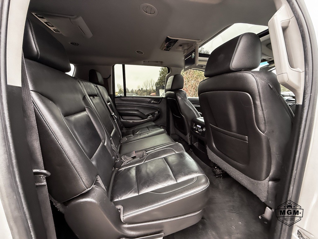 2015 Chevrolet Suburban Image 14