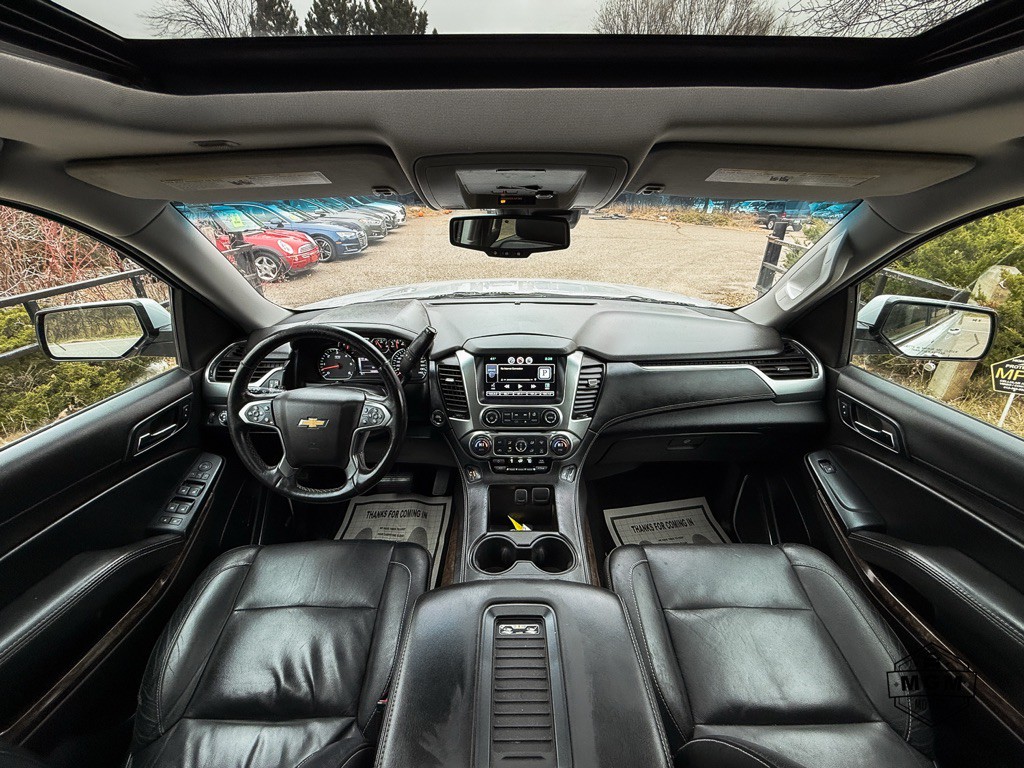 2015 Chevrolet Suburban Image 17