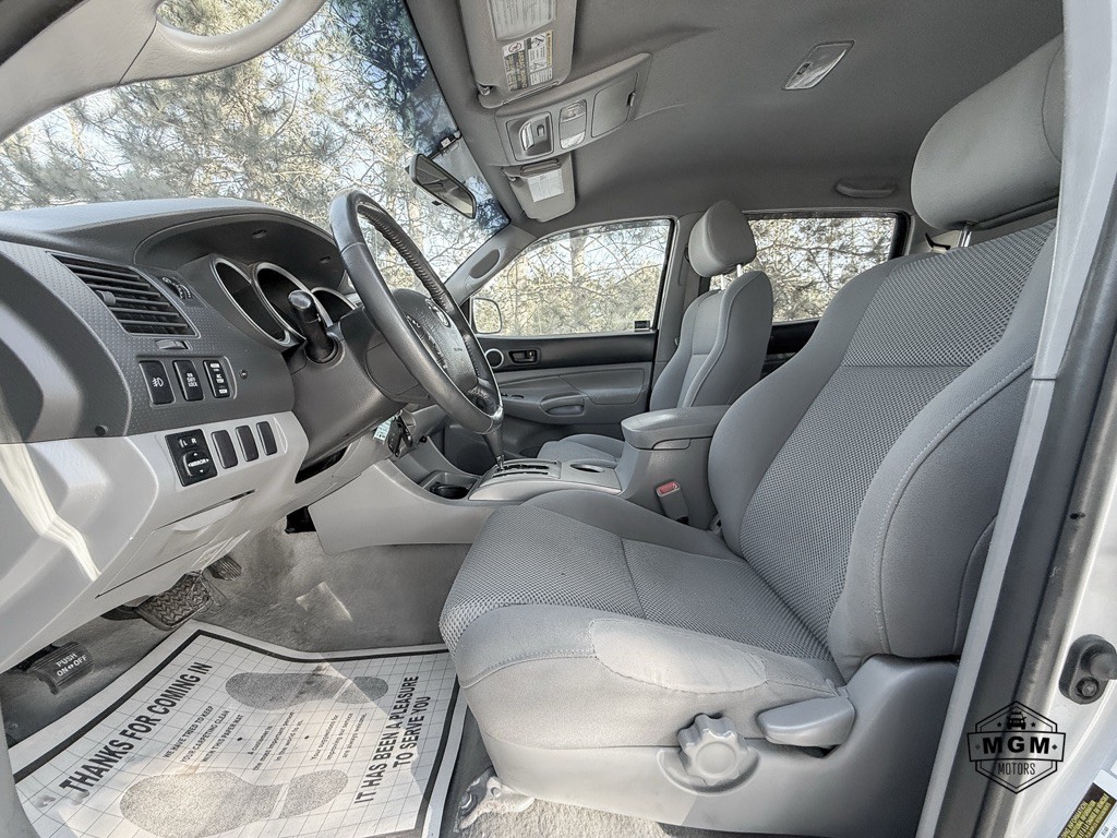 2005 Toyota Tacoma Image 10
