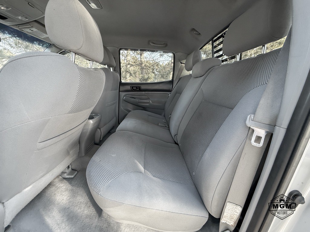 2005 Toyota Tacoma Image 11