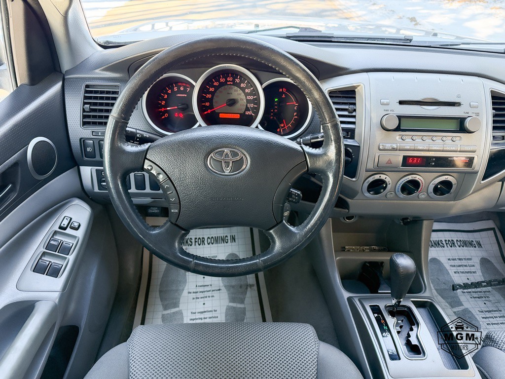 2005 Toyota Tacoma Image 17