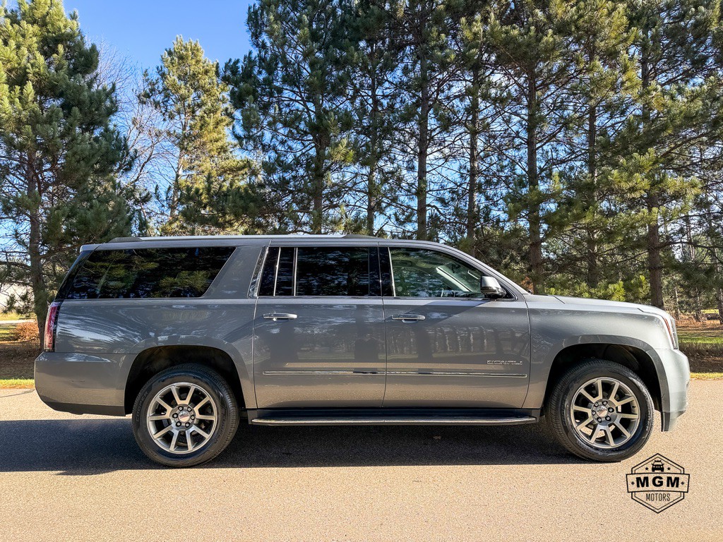 2020 GMC Yukon Image 6