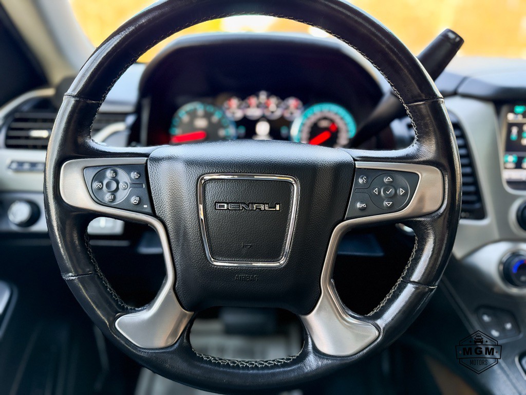 2020 GMC Yukon Image 27