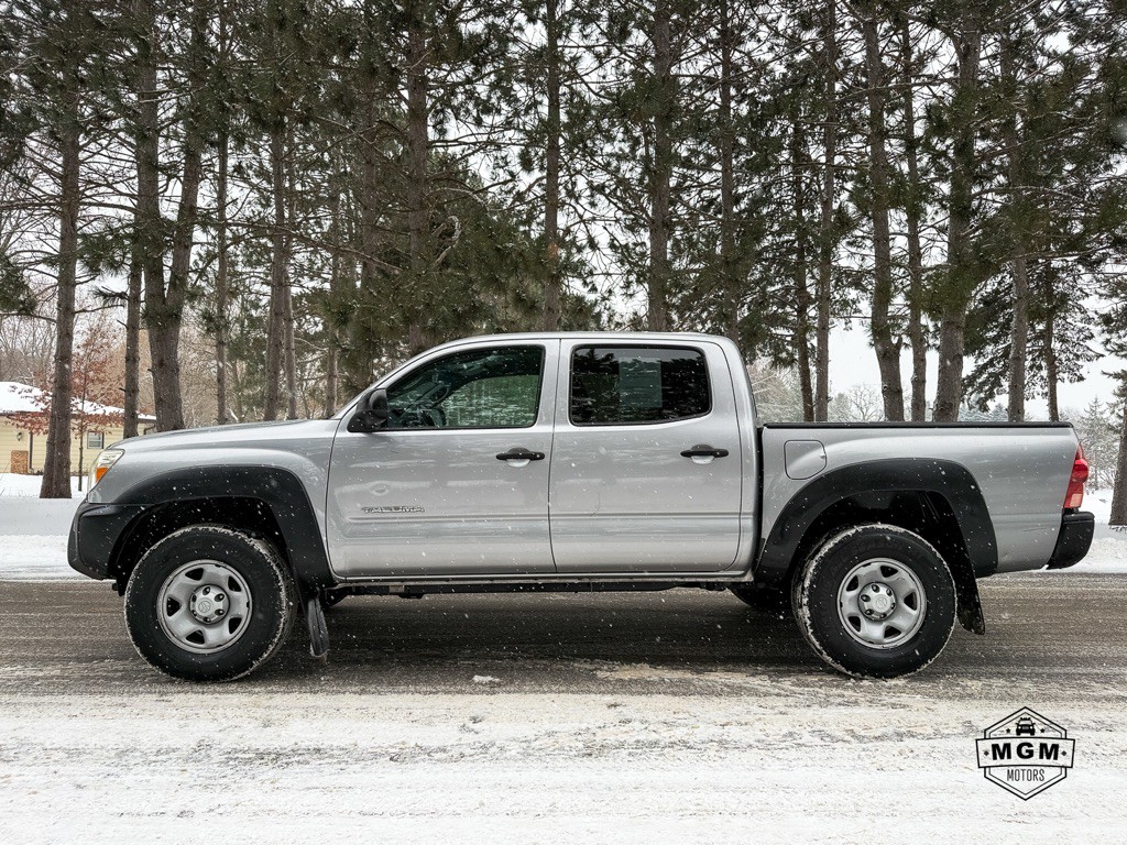 2014 Toyota Tacoma Image 2