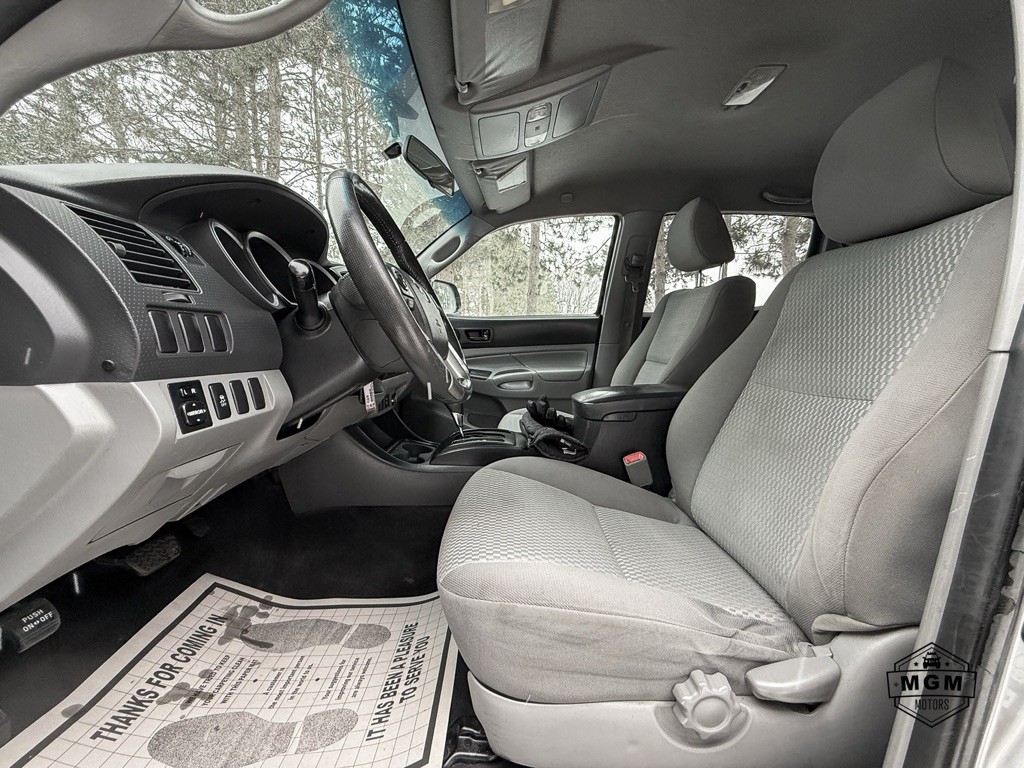 2014 Toyota Tacoma Image 10