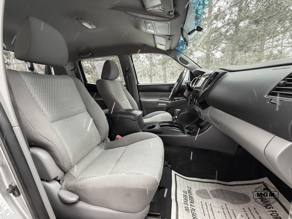 2014 Toyota Tacoma Image 14