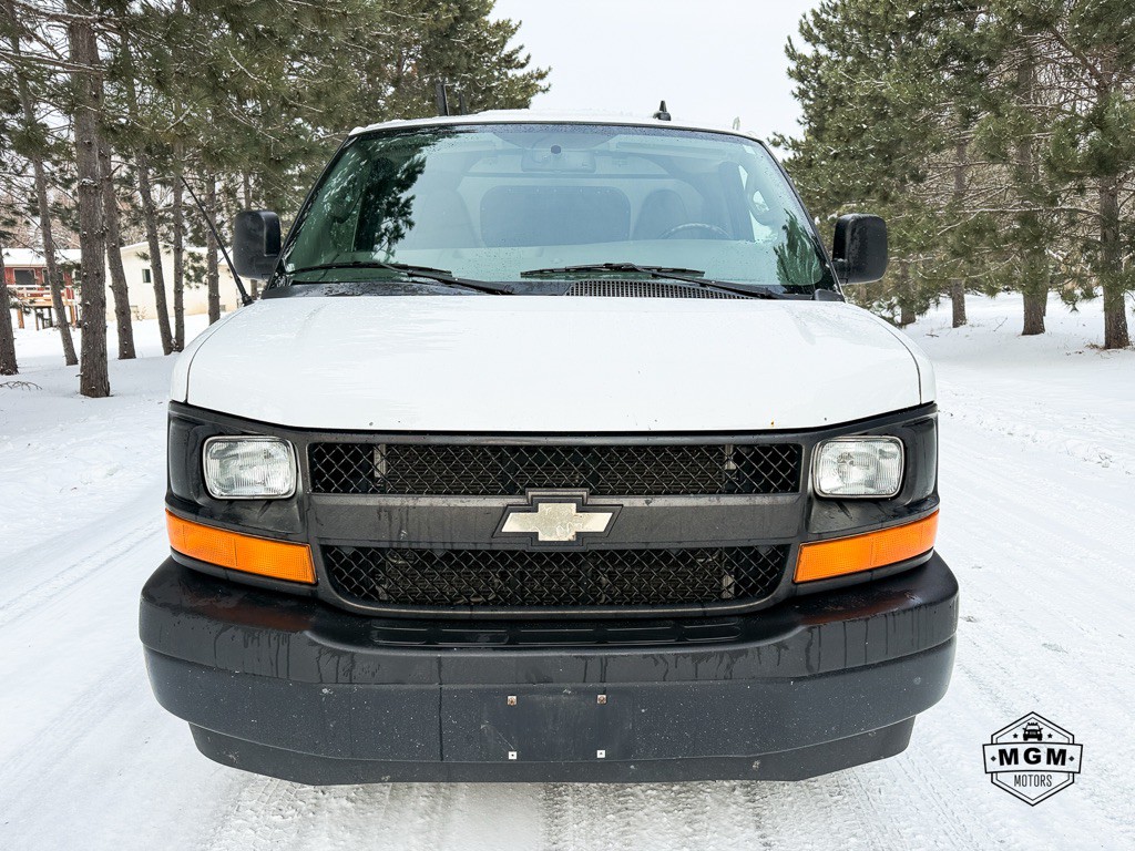 2017 Chevrolet Express Image 8