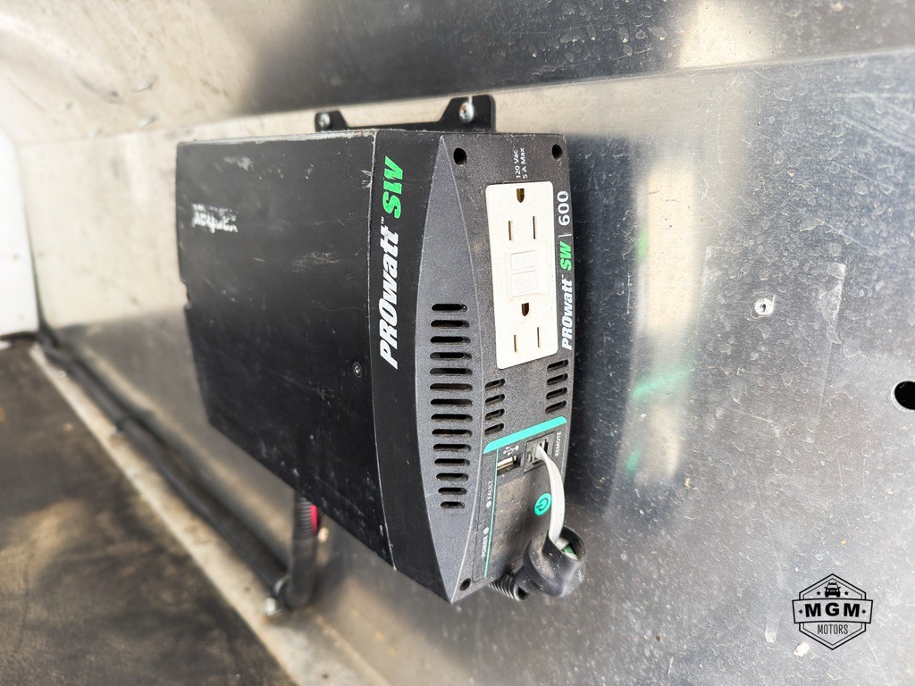 2017 Chevrolet Express Image 14