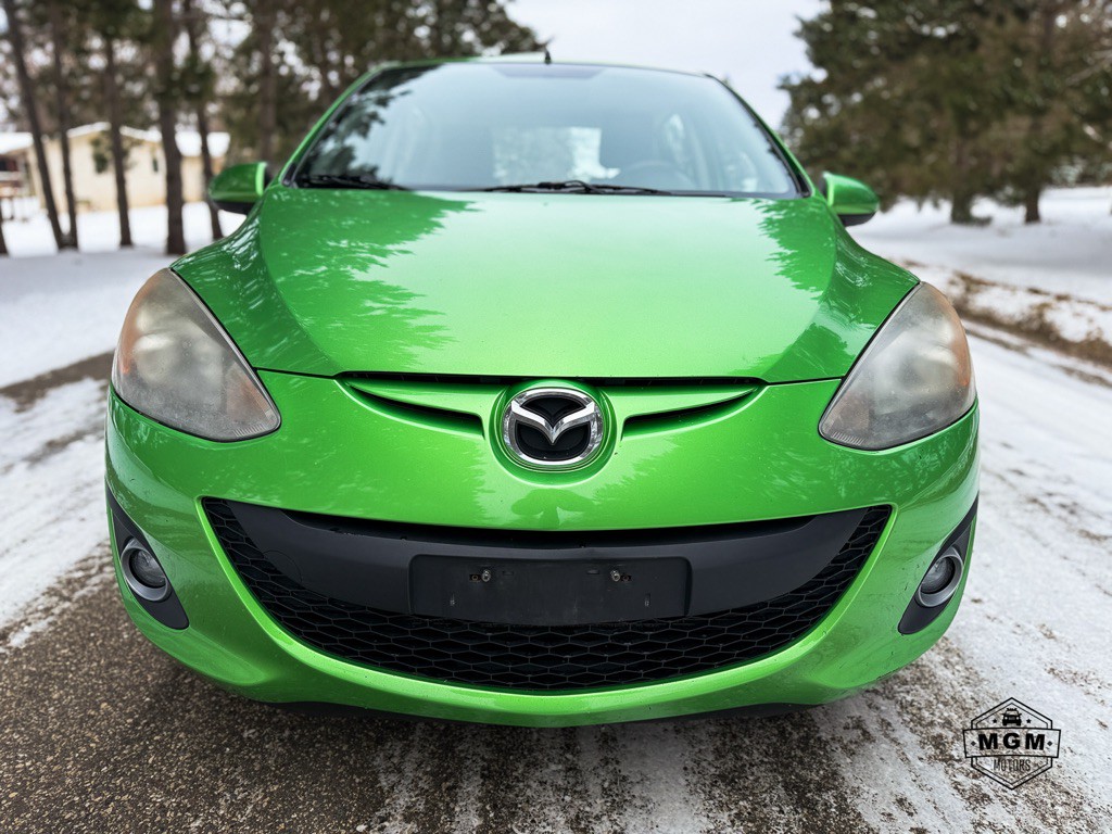2011 Mazda Mazda2 Image 8