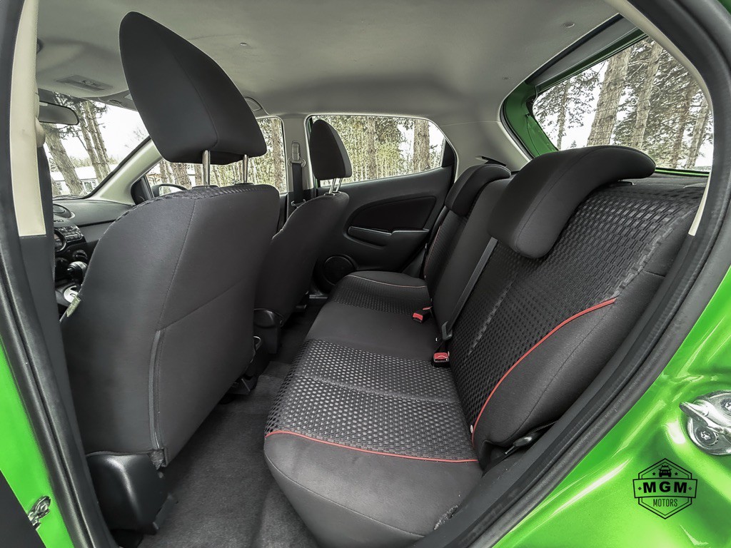 2011 Mazda Mazda2 Image 11