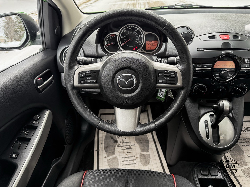 2011 Mazda Mazda2 Image 17