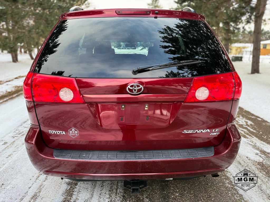2008 Toyota Sienna Image 4