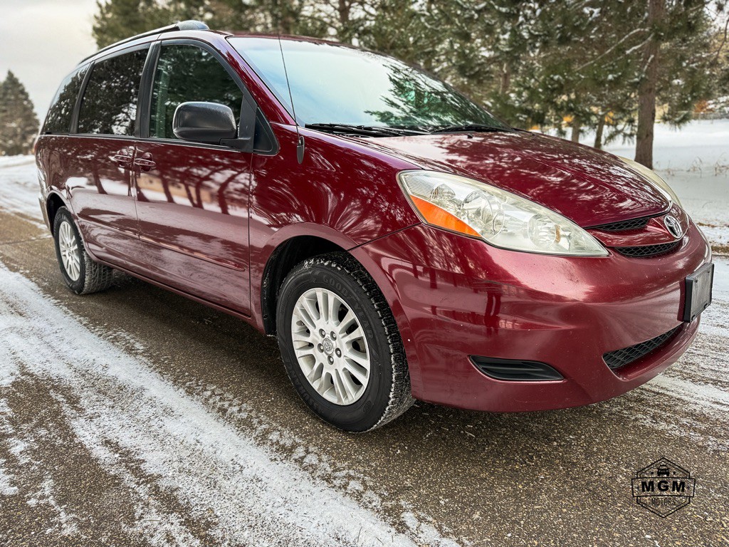 2008 Toyota Sienna Image 7