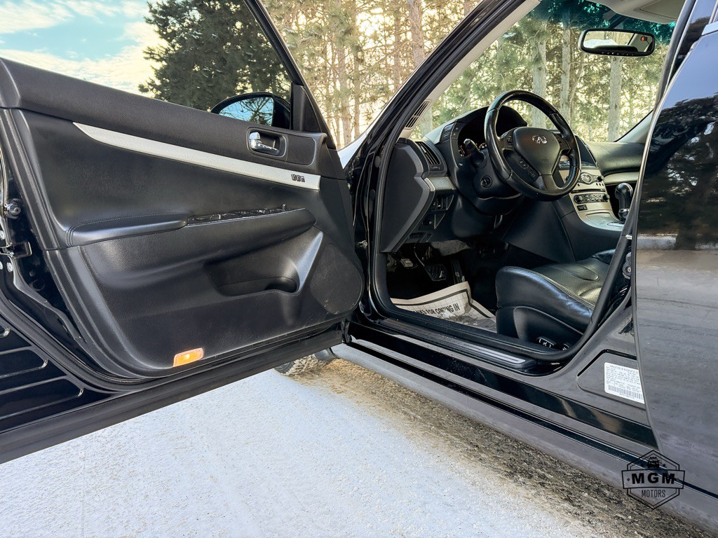 2008 INFINITI G35 Image 9