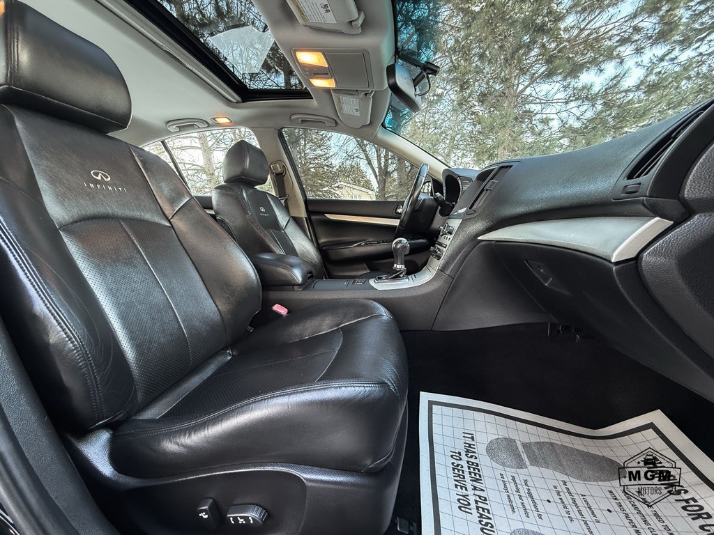 2008 INFINITI G35 Image 13