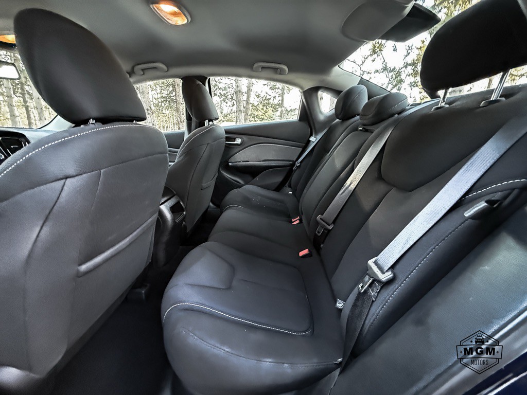 2013 Dodge Dart Image 11