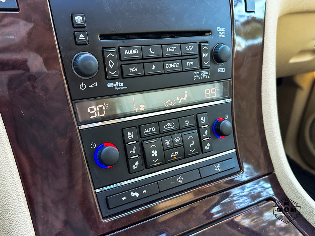 2007 Cadillac Escalade Image 23