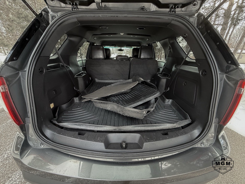 2015 Ford Explorer Image 12