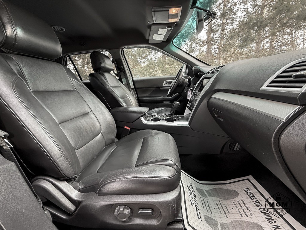 2015 Ford Explorer Image 15