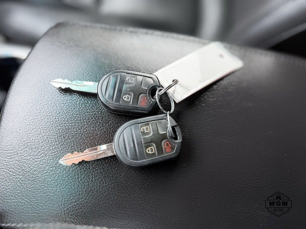 2015 Ford Explorer Image 23