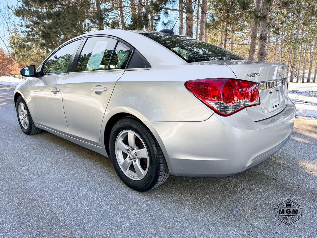 2016 Chevrolet Cruze Image 3