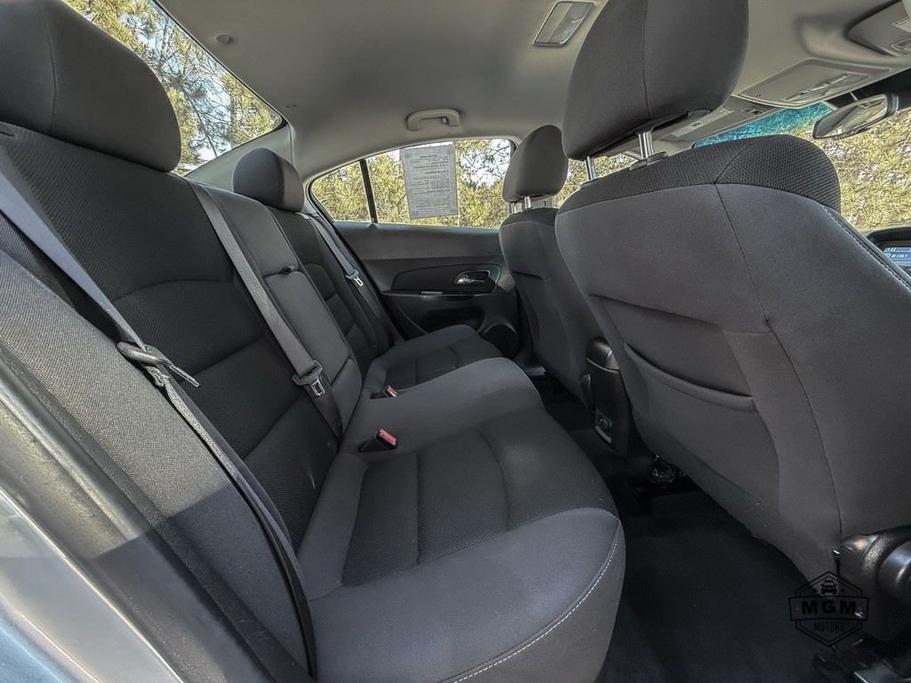 2016 Chevrolet Cruze Image 12