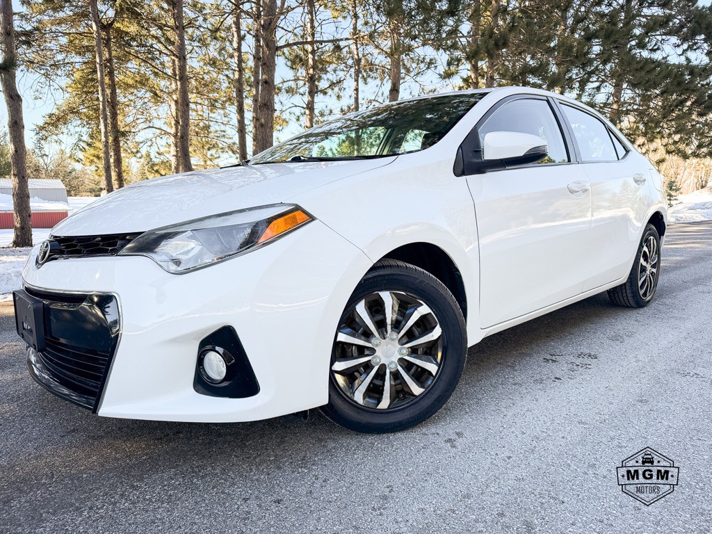 2016 Toyota Corolla Image 1