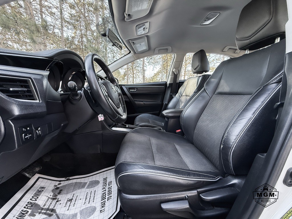 2016 Toyota Corolla Image 10