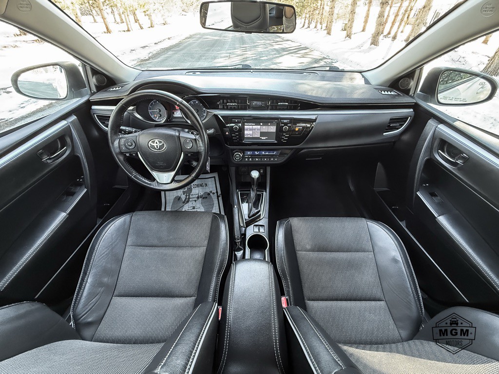 2016 Toyota Corolla Image 14