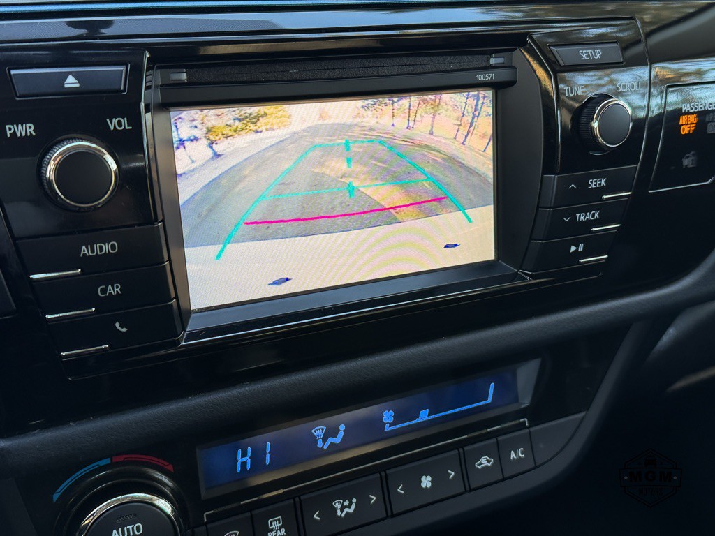 2016 Toyota Corolla Image 19