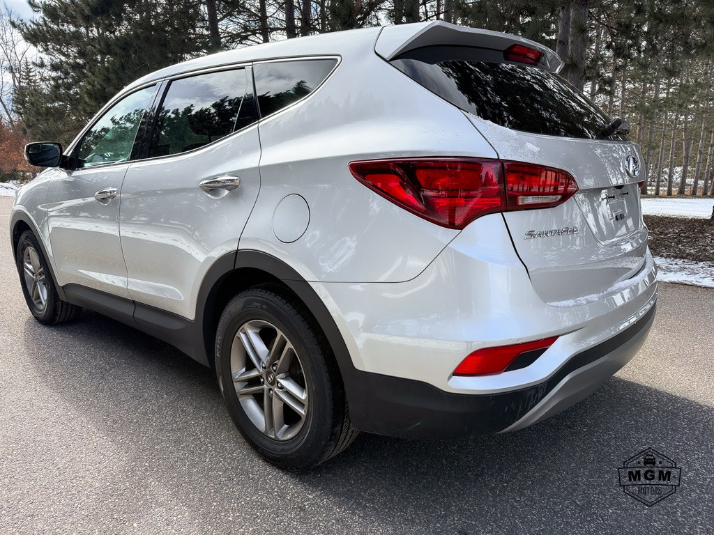 2017 Hyundai Santa Fe Sport Image 3