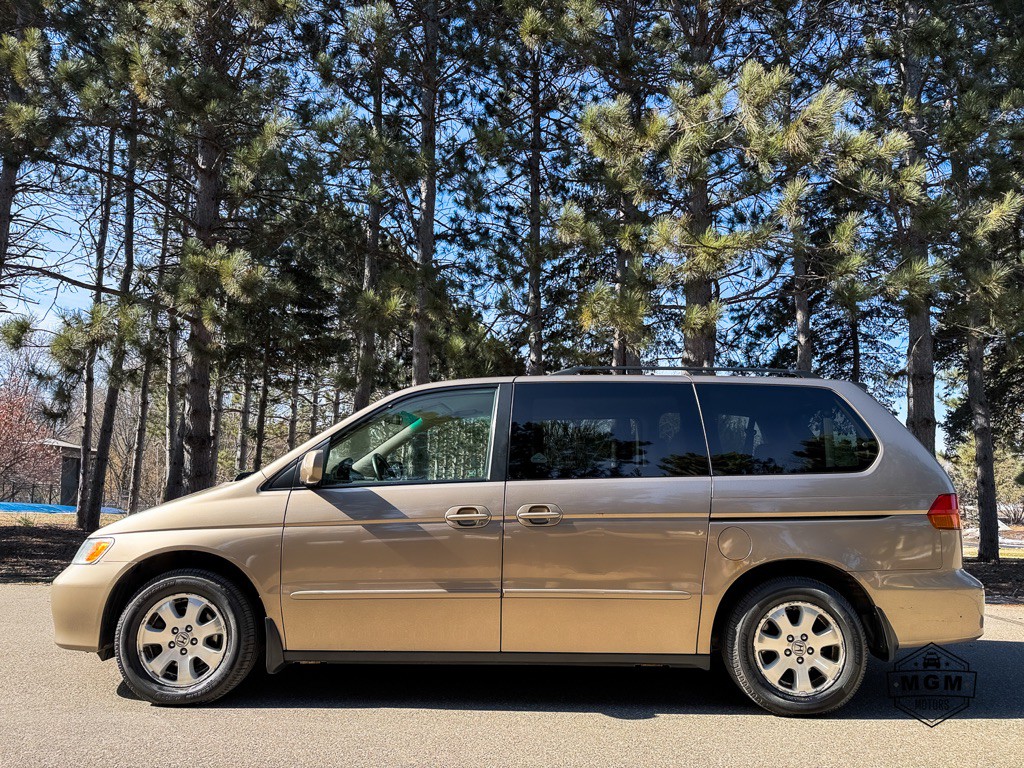 2004 Honda Odyssey Image 2