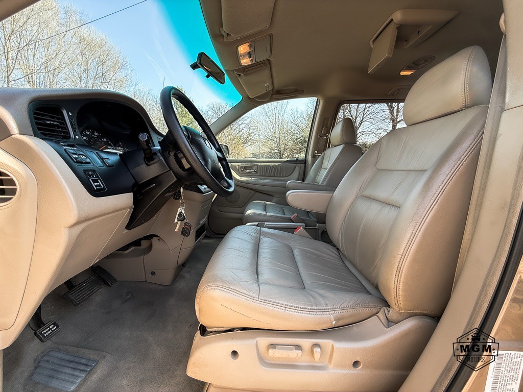 2004 Honda Odyssey Image 9