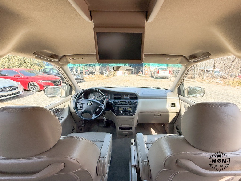 2004 Honda Odyssey Image 15