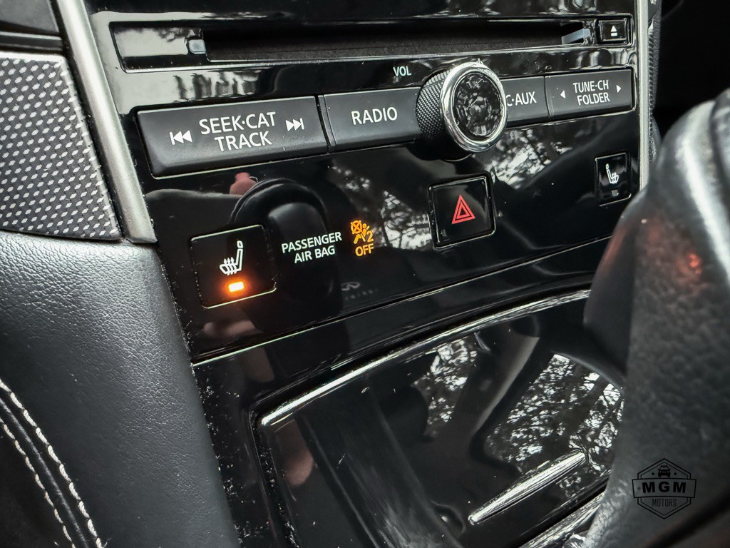 2014 INFINITI Q50 Image 20