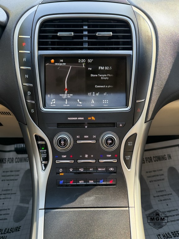 2017 Lincoln MKX Image 16