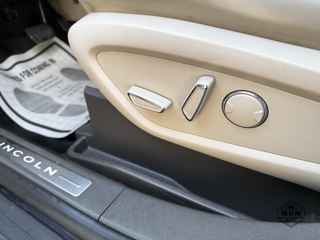 2017 Lincoln MKX Image 19