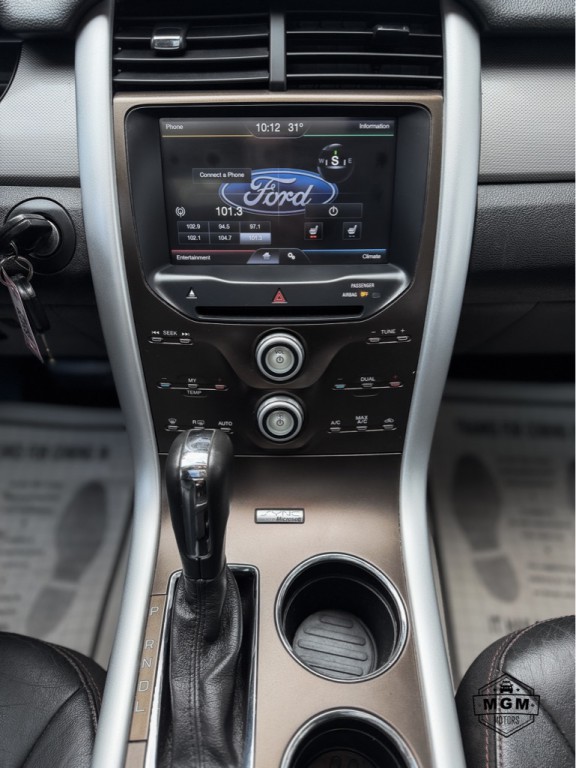2012 Ford Edge Image 16