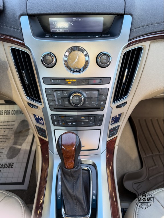 2009 Cadillac CTS Image 16