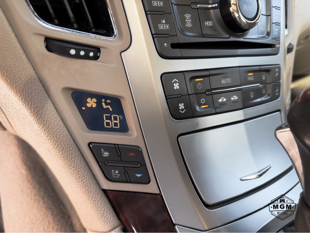 2009 Cadillac CTS Image 18