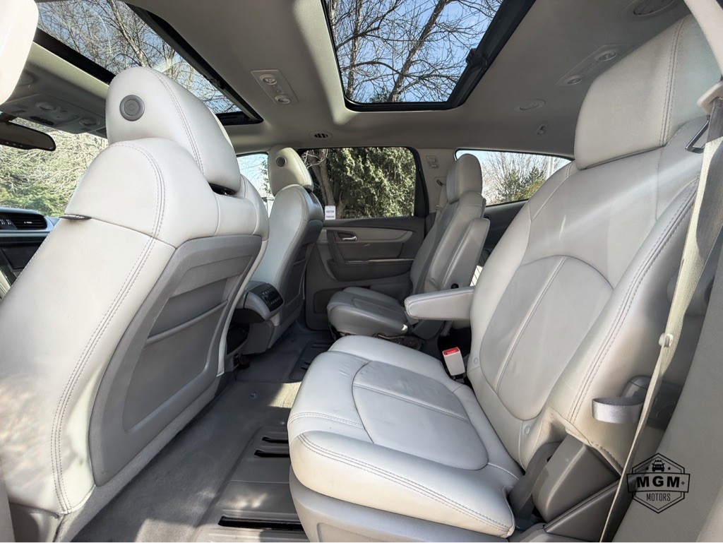 2015 Chevrolet Traverse Image 11
