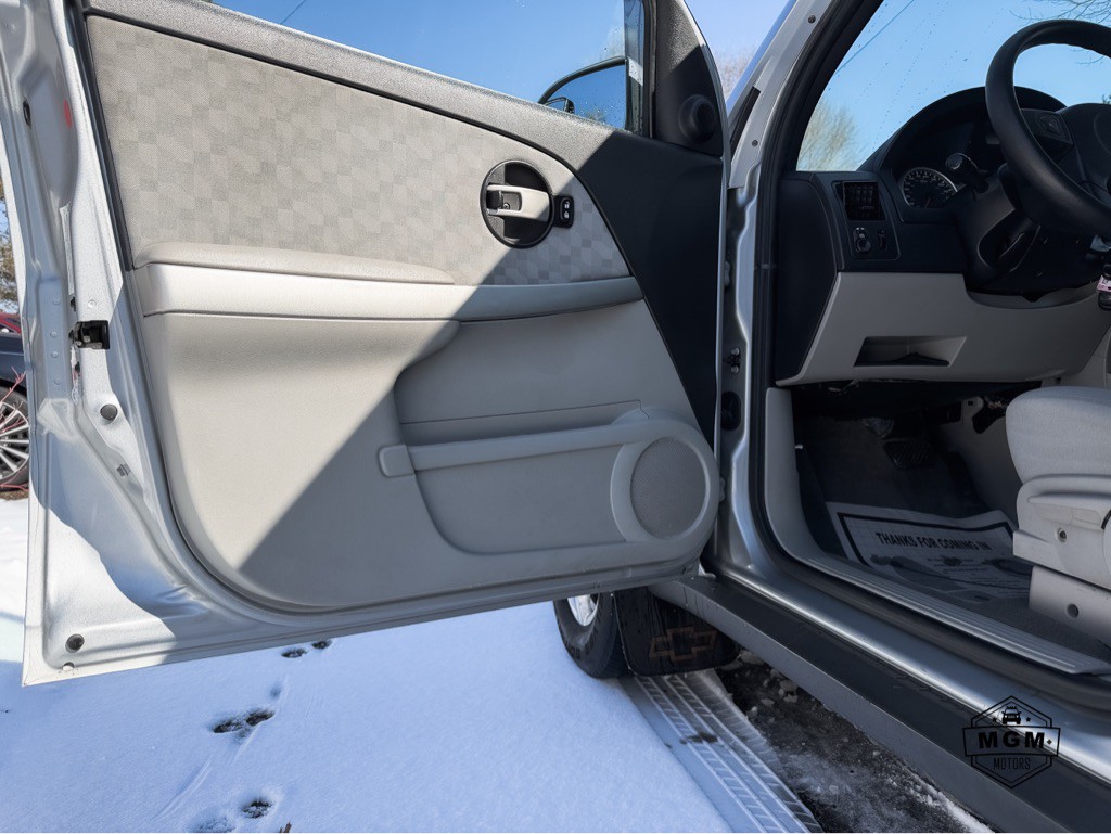 2006 Chevrolet Equinox Image 8