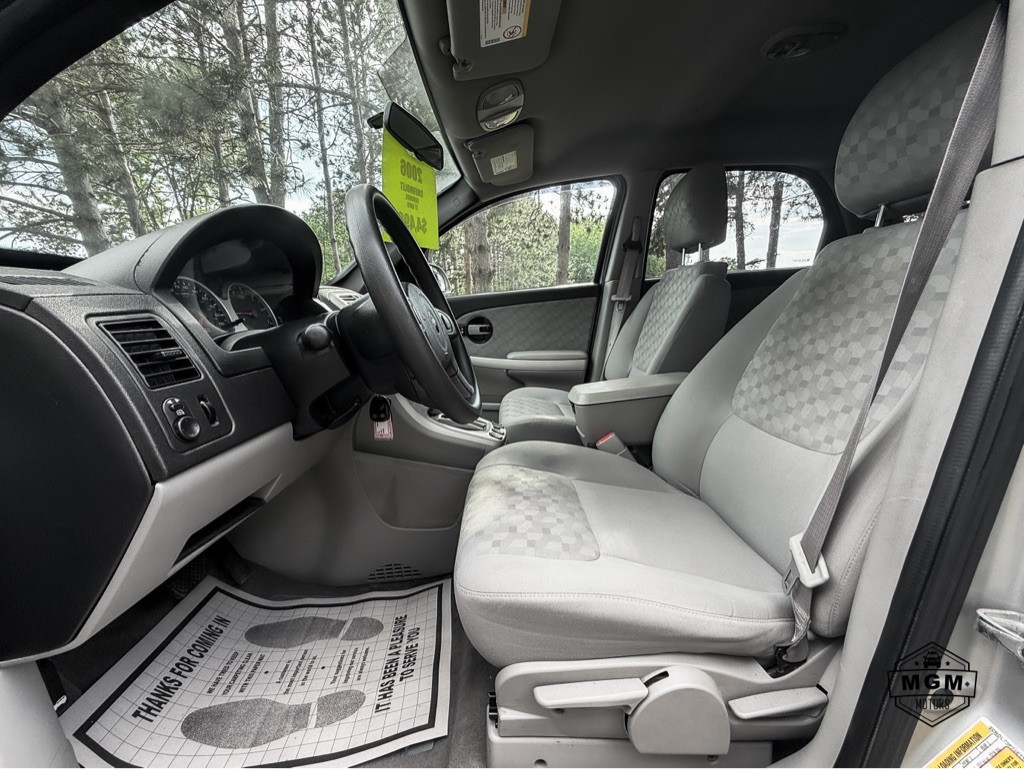 2006 Chevrolet Equinox Image 10