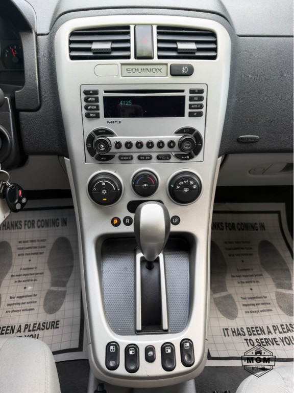 2006 Chevrolet Equinox Image 16