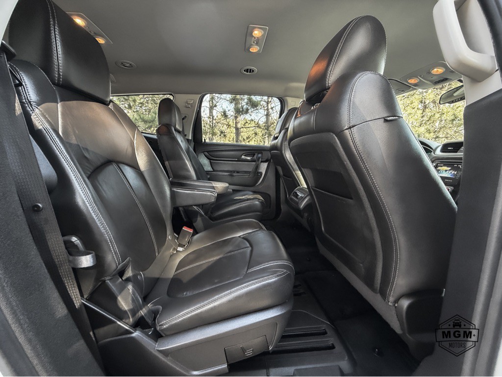 2016 Chevrolet Traverse Image 13
