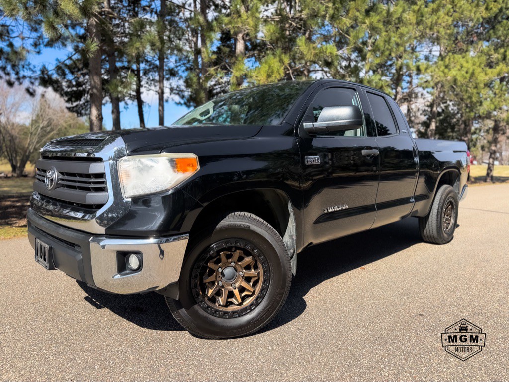2015 Toyota Tundra Image 1