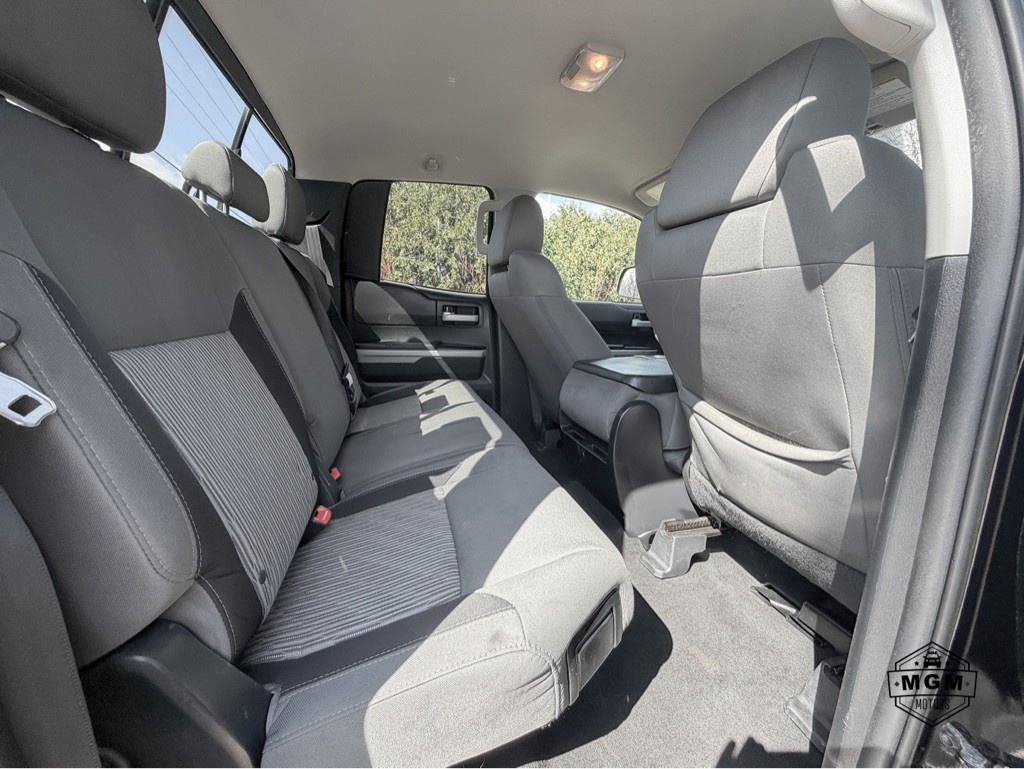 2015 Toyota Tundra Image 13