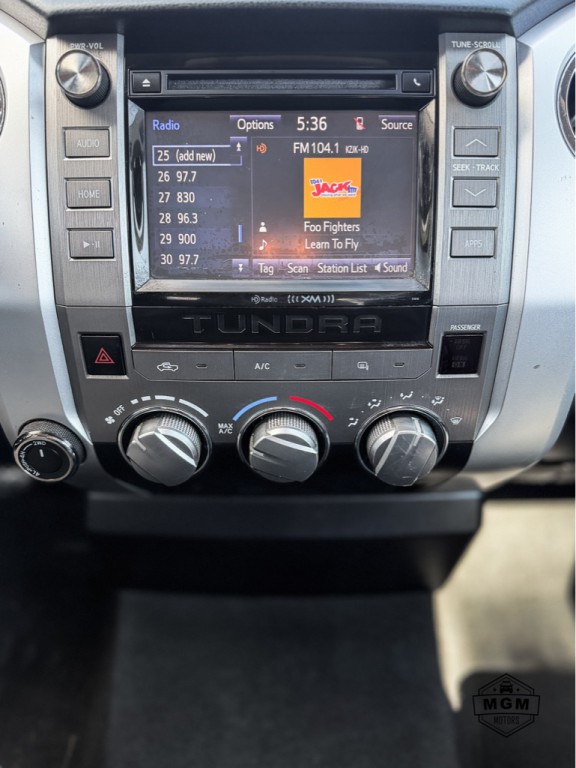 2015 Toyota Tundra Image 16