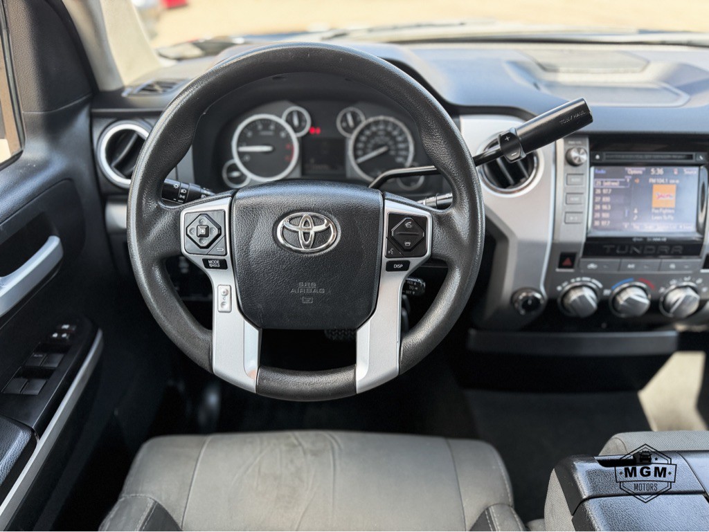2015 Toyota Tundra Image 17