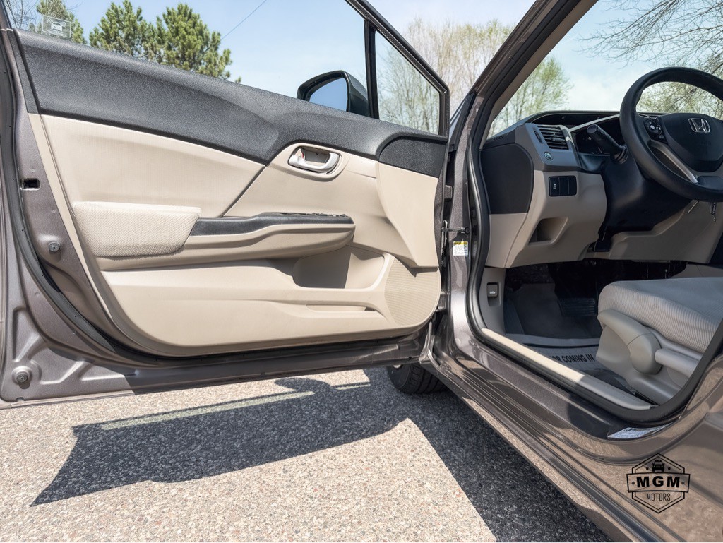 2012 Honda Civic Image 9